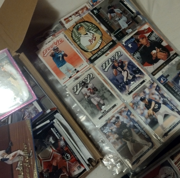 Sports card collection - Picture 4 of 13